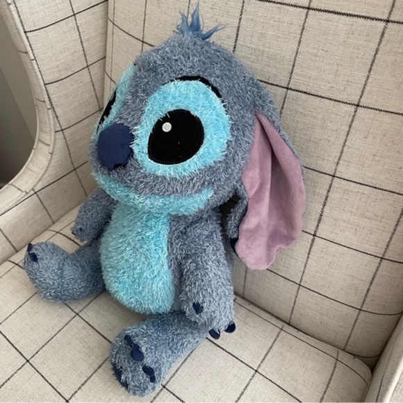 SOLD - Stitch Disney Parks Weighted Plush Medium 2.5 lbs Stuffy - Picture 2 of 7